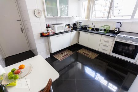 Apartamento para alugar com 127m², 3 quartos e 1 vagaCozinha