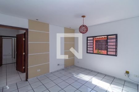 Sala de casa para alugar com 3 quartos, 160m² em Vila Paulo Silas, São Paulo