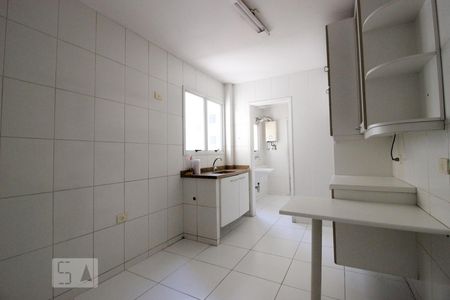 Cozinha de apartamento para alugar com 3 quartos, 82m² em Água Fria, São Paulo