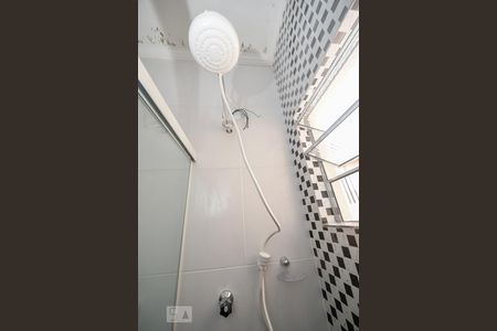 Detalhe banheiro de kitnet/studio para alugar com 1 quarto, 30m² em Parque Santo Antônio, Guarulhos