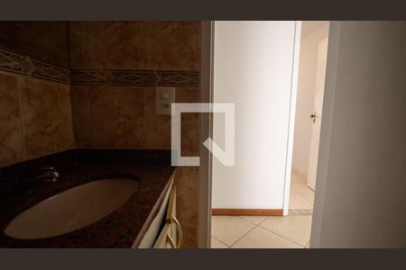 Apartamento à venda com 78m², 3 quartos e 2 vagasBanheiro Social