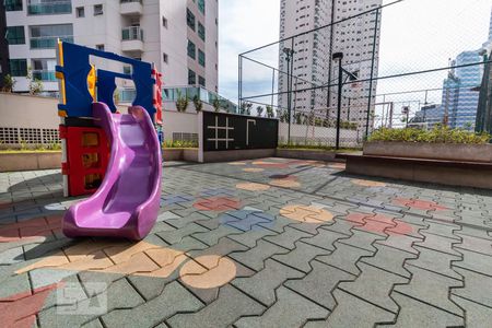 Apartamento à venda com 176m², 3 quartos e 3 vagasÁrea Comum: Playground