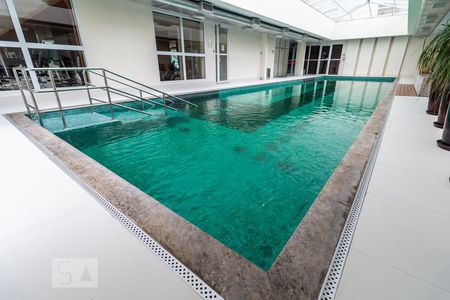Apartamento à venda com 176m², 3 quartos e 3 vagasÁrea Comum: Piscina Coberta