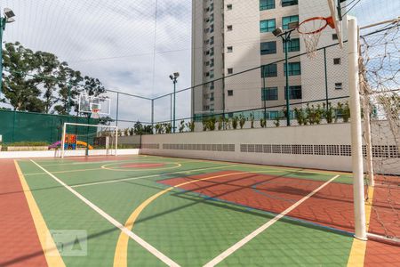 Apartamento à venda com 176m², 3 quartos e 3 vagasÁrea Comum: Quadra Poliesportiva