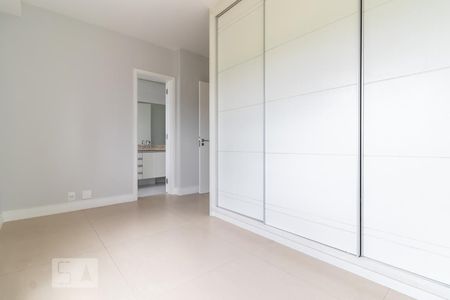 Apartamento à venda com 176m², 3 quartos e 3 vagasSuíte 2