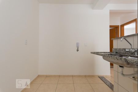 Cozinha e Área de Serviço de apartamento para alugar com 2 quartos, 45m² em Bandeirantes , Belo Horizonte