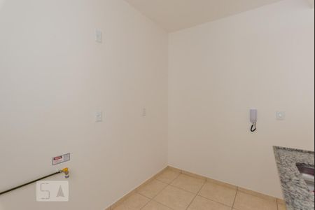 Cozinha e Área de Serviço de apartamento para alugar com 2 quartos, 45m² em Bandeirantes , Belo Horizonte