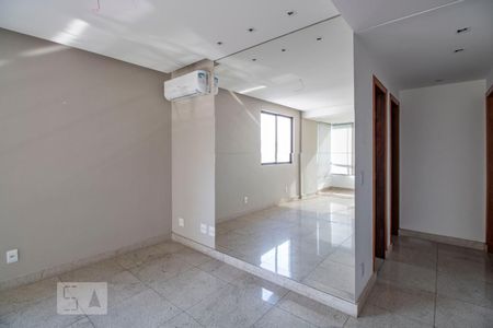 Sala de apartamento para alugar com 2 quartos, 63m² em Cruzeiro, Belo Horizonte