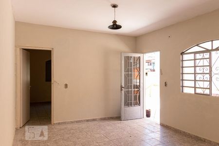 Sala de casa para alugar com 1 quarto, 16m² em Jardim Mimar, São Paulo