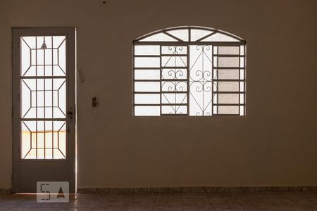 Sala de casa para alugar com 1 quarto, 16m² em Jardim Mimar, São Paulo