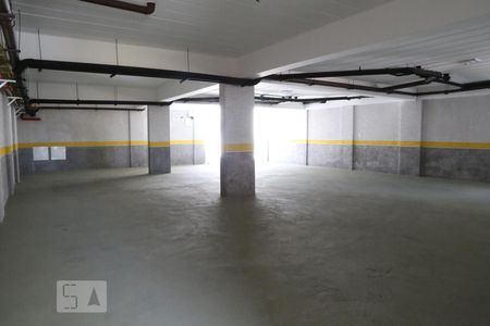 Garagem de casa de condomínio para alugar com 1 quarto, 35m² em Jardim Brasil, São Paulo