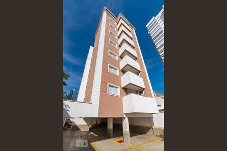 Apartamento à venda com 70m², 2 quartos e 2 vagas Apartamento à venda com 70m², 2 quartos e 2 vagasFachada