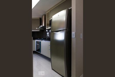 Apartamento para alugar com 65m², 2 quartos e 1 vagaCozinha - Geladeira 