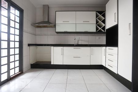 Casa para alugar com 130m², 4 quartos e 2 vagasCozinha