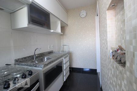 Cozinha de apartamento à venda com 2 quartos, 47m² em Vila Bela Vista (zona Norte), São Paulo