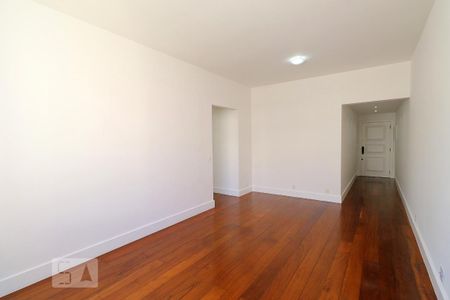Sala. de apartamento para alugar com 3 quartos, 120m² em Copacabana, Rio de Janeiro