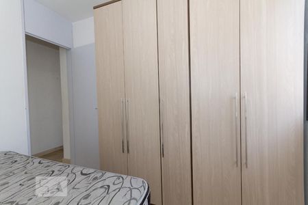 Quarto 2 de apartamento para alugar com 2 quartos, 54m² em Vila Cruz das Almas, São Paulo