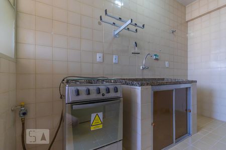 Cozinha de apartamento para alugar com 1 quarto, 45m² em Botafogo, Campinas