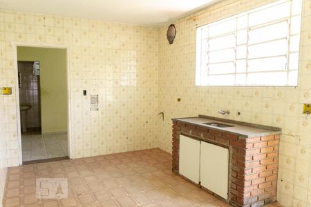 Casa à venda com 277m², 3 quartos e 2 vagasCozinha