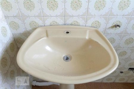 Casa à venda com 277m², 3 quartos e 2 vagasBanheiro 1