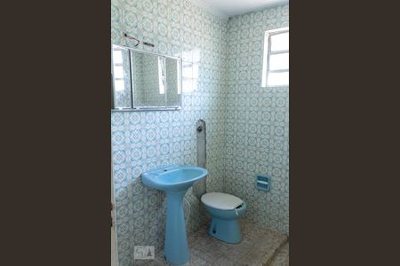 Casa à venda com 277m², 3 quartos e 2 vagasBanheiro 2