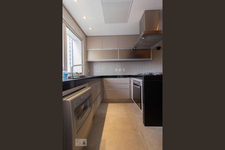 Apartamento à venda com 120m², 2 quartos e 2 vagasCozinha