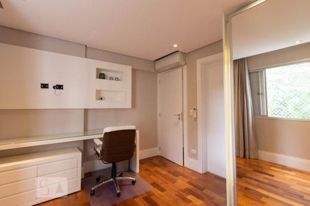 Apartamento à venda com 120m², 2 quartos e 2 vagasSuíte 1