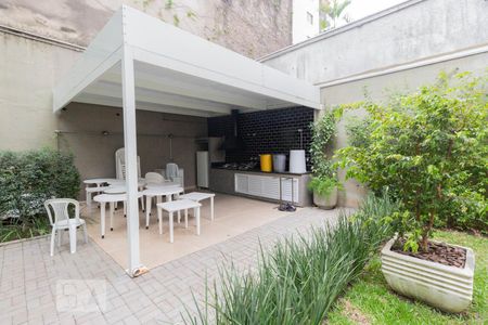 Apartamento à venda com 120m², 2 quartos e 2 vagasChurrasqueira