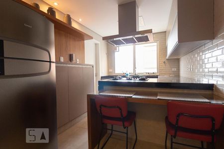 Apartamento à venda com 120m², 2 quartos e 2 vagasCozinha