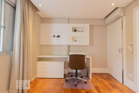 Apartamento à venda com 120m², 2 quartos e 2 vagasSuíte 1