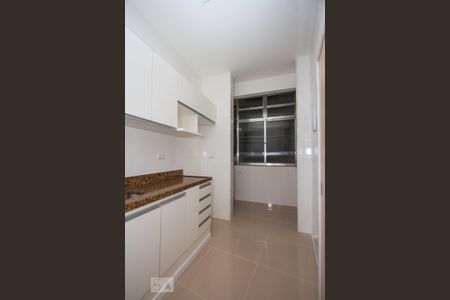 Apartamento para alugar com 83m², 2 quartos e sem vagaCozinha