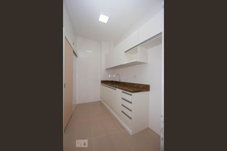 Apartamento para alugar com 83m², 2 quartos e sem vagaCozinha