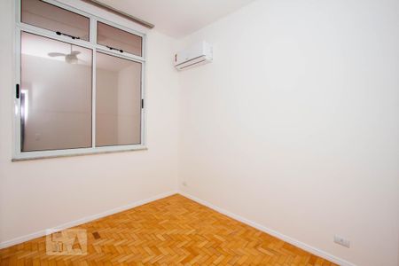 Apartamento para alugar com 83m², 2 quartos e sem vagaSuíte