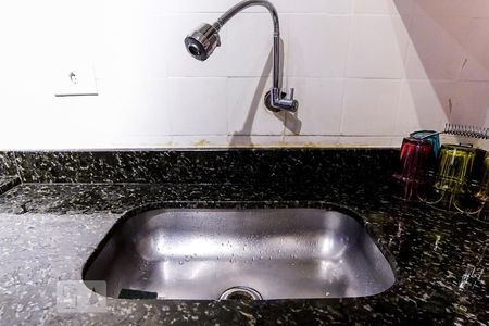 Casa à venda com 300m², 2 quartos e 2 vagasCozinha