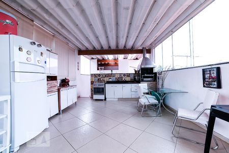 Casa à venda com 300m², 2 quartos e 2 vagasChurrasqueira