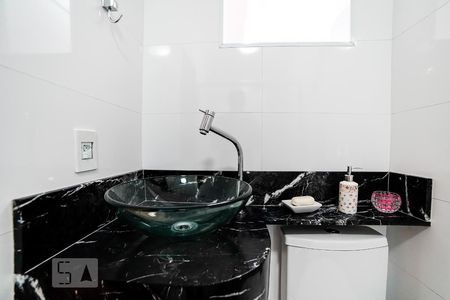 Banheiro de casa à venda com 2 quartos, 300m² em Vila Maria Alta, São Paulo