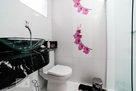 Banheiro de casa à venda com 2 quartos, 300m² em Vila Maria Alta, São Paulo