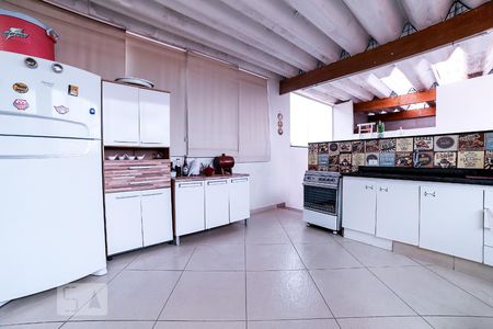 Casa à venda com 300m², 2 quartos e 2 vagasChurrasqueira