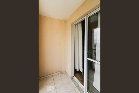 Apartamento à venda com 57m², 2 quartos e 1 vagaVaranda