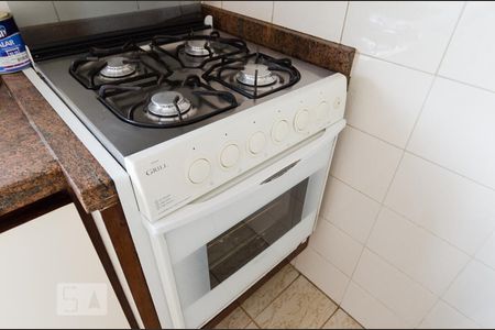 Apartamento à venda com 65m², 2 quartos e 1 vagaFogão