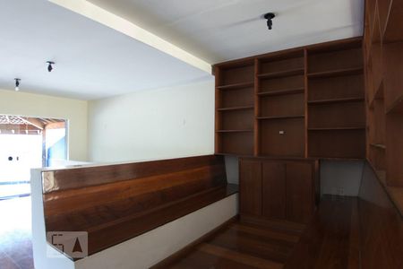 Hall de casa para alugar com 3 quartos, 320m² em Jardim Rosaura, Jundiaí