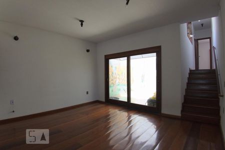 Sala de TV de casa para alugar com 3 quartos, 320m² em Jardim Rosaura, Jundiaí