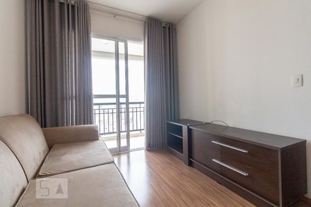 Sala de apartamento para alugar com 3 quartos, 74m² em Vila Regente Feijó, São Paulo
