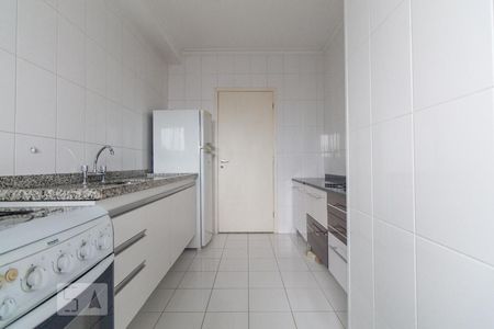 Apartamento para alugar com 74m², 3 quartos e 2 vagas Apartamento para alugar com 74m², 3 quartos e 2 vagasCozinha