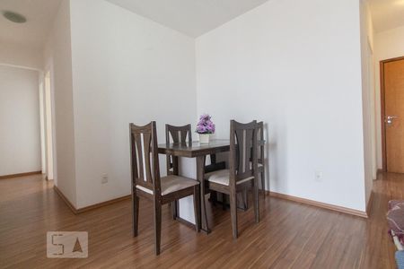 Sala de apartamento para alugar com 3 quartos, 74m² em Vila Regente Feijó, São Paulo