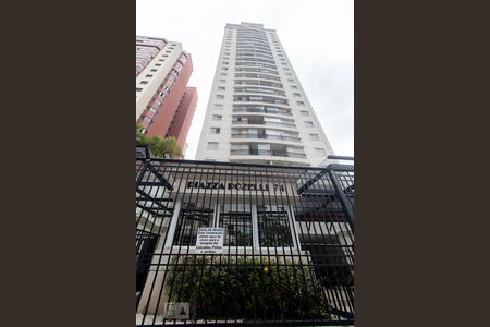 Apartamento para alugar com 74m², 3 quartos e 2 vagas Apartamento para alugar com 74m², 3 quartos e 2 vagasFachada