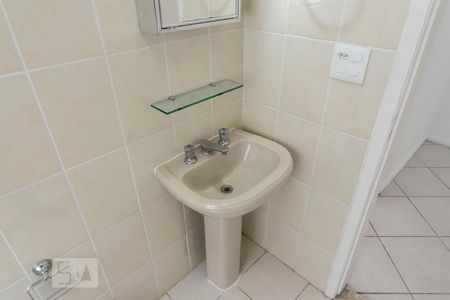 Banheiro (Pia) de apartamento para alugar com 2 quartos, 76m² em Vila Mariana, São Paulo