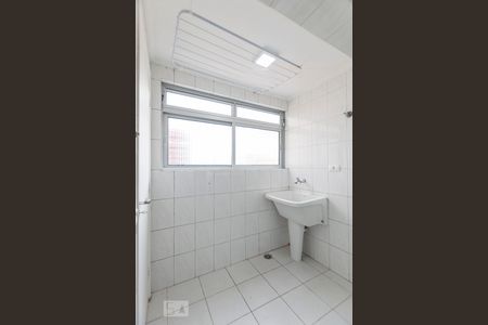 Apartamento para alugar com 76m², 2 quartos e 1 vagaÁrea de serviço