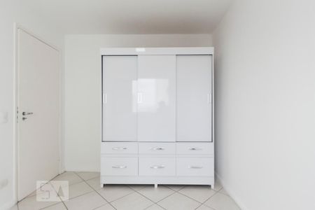 Quarto 1 (Armários) de apartamento para alugar com 2 quartos, 76m² em Vila Mariana, São Paulo