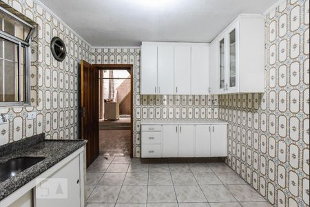 Casa à venda com 140m², 2 quartos e 2 vagas Casa à venda com 140m², 2 quartos e 2 vagasCozinha